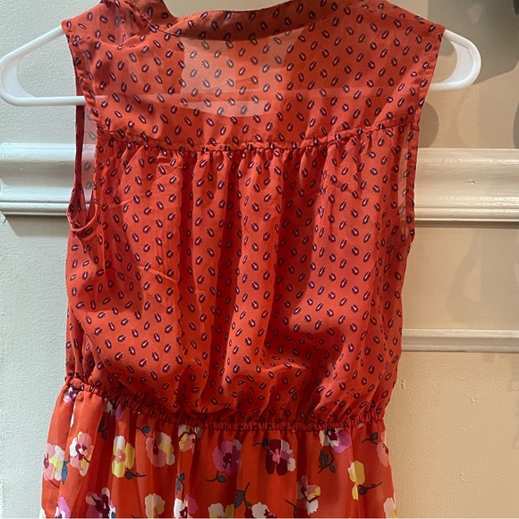 XS adorable dress! Looks like new! - Picture 4 of 4